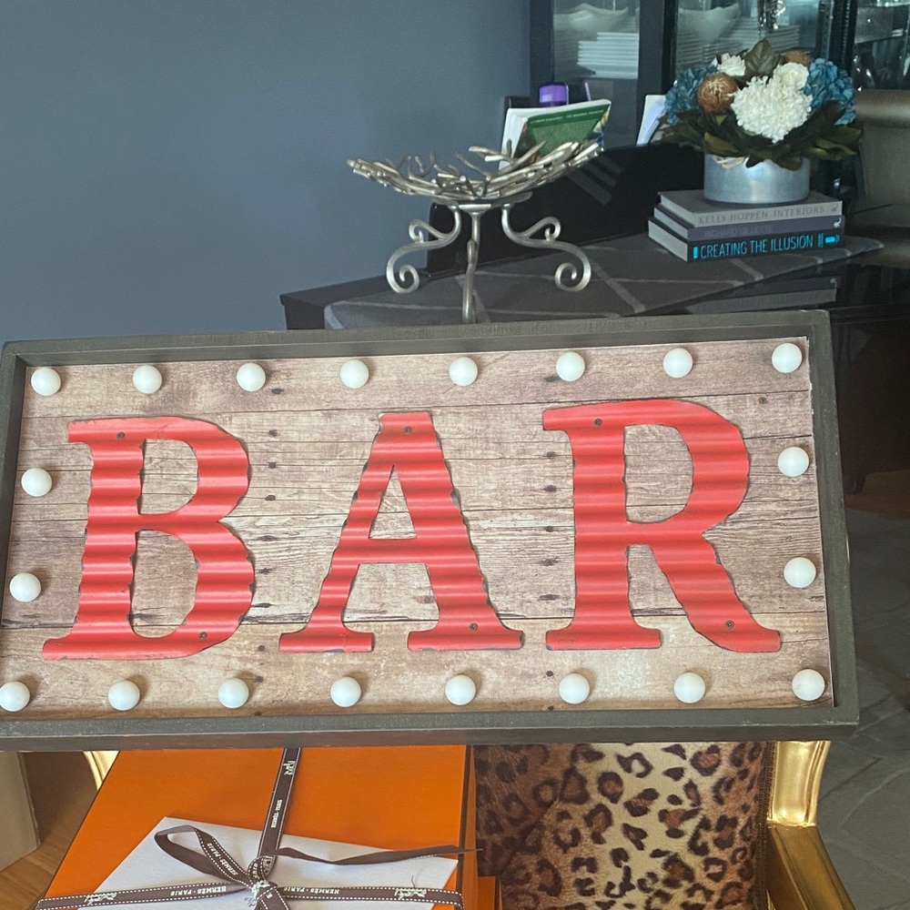 Pier 1 Red and Brown BAR Sign